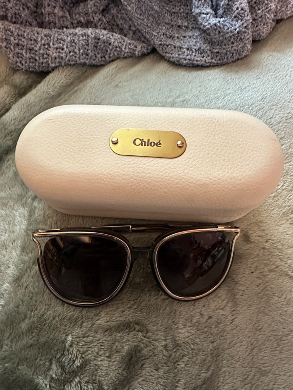 Women's Chloe Black Sunglasses with Cream Case